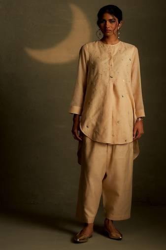 Beige embroidered chanderi kurta set