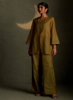 Olive embroidered chanderi kurta set 2