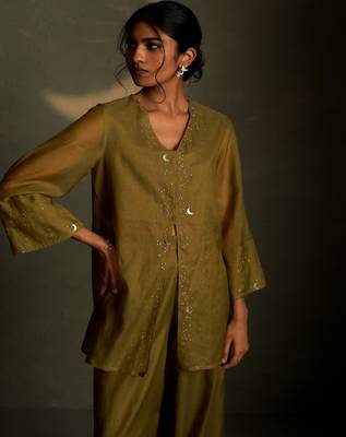 Olive embroidered chanderi kurta set 4