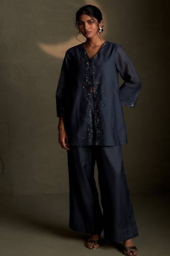 Blue embroidered chanderi kurta set