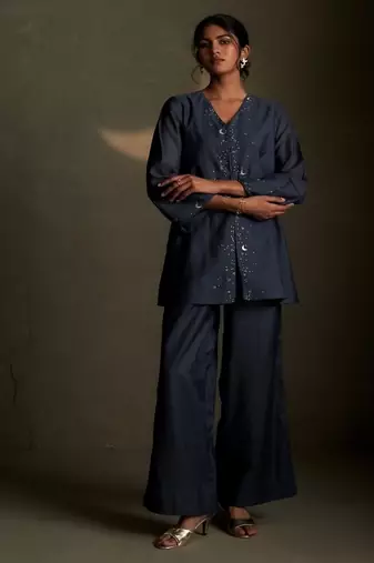 Blue embroidered chanderi kurta set
