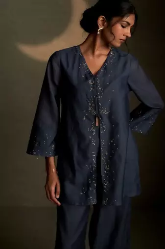 Blue embroidered chanderi kurta set