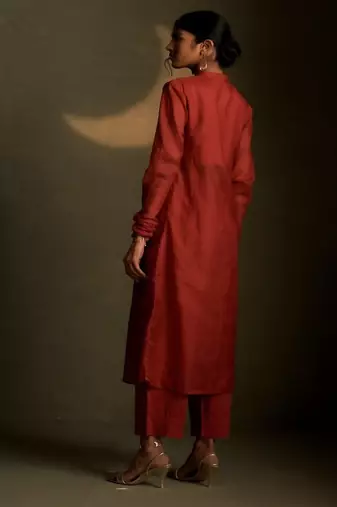 Red embroidered chanderi kurta set