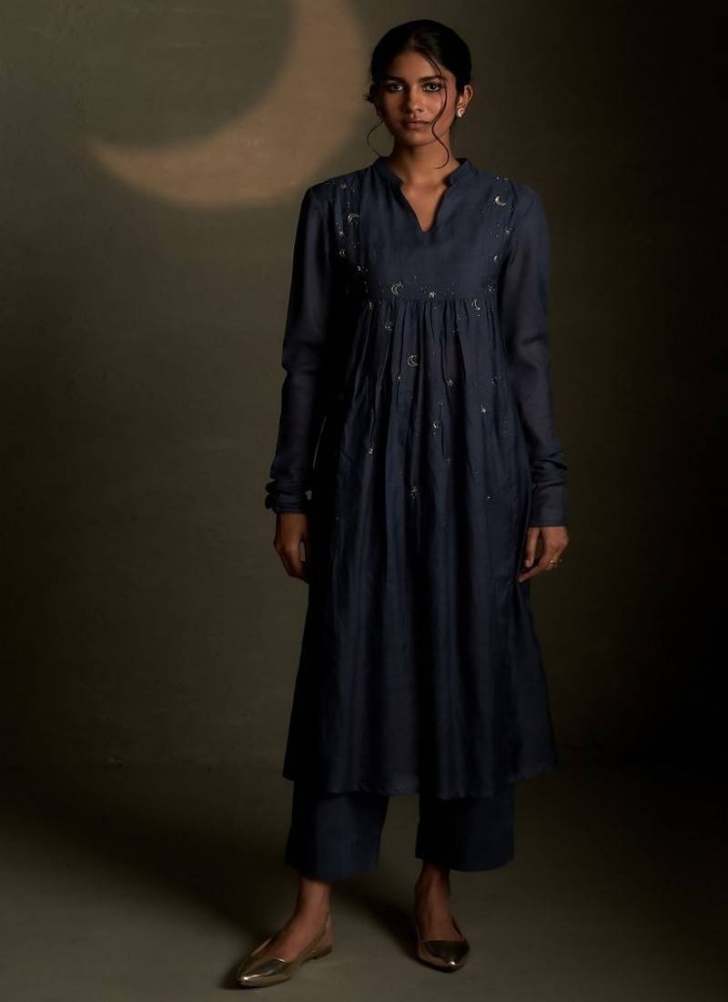 Blue embroidered chanderi kurta set