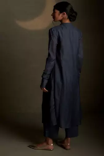 Blue embroidered chanderi kurta set