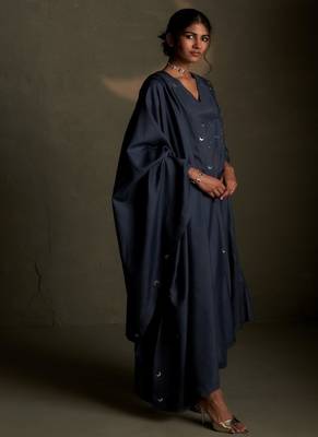 Blue embroidered chanderi kurta set 3