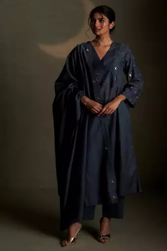 Blue embroidered chanderi kurta set
