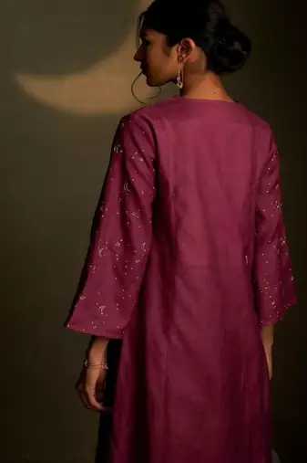 Magenta embroidered chanderi kurta set