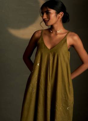 Olive embroidered chanderi dress 4