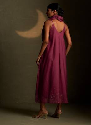 Magenta embroidered chanderi dress 3