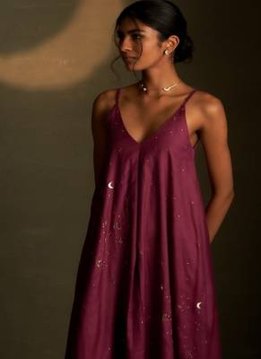 Magenta embroidered chanderi dress 4