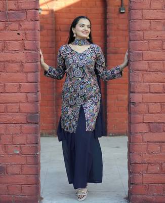 Blue tapeta silk embroidery work Suit set 1