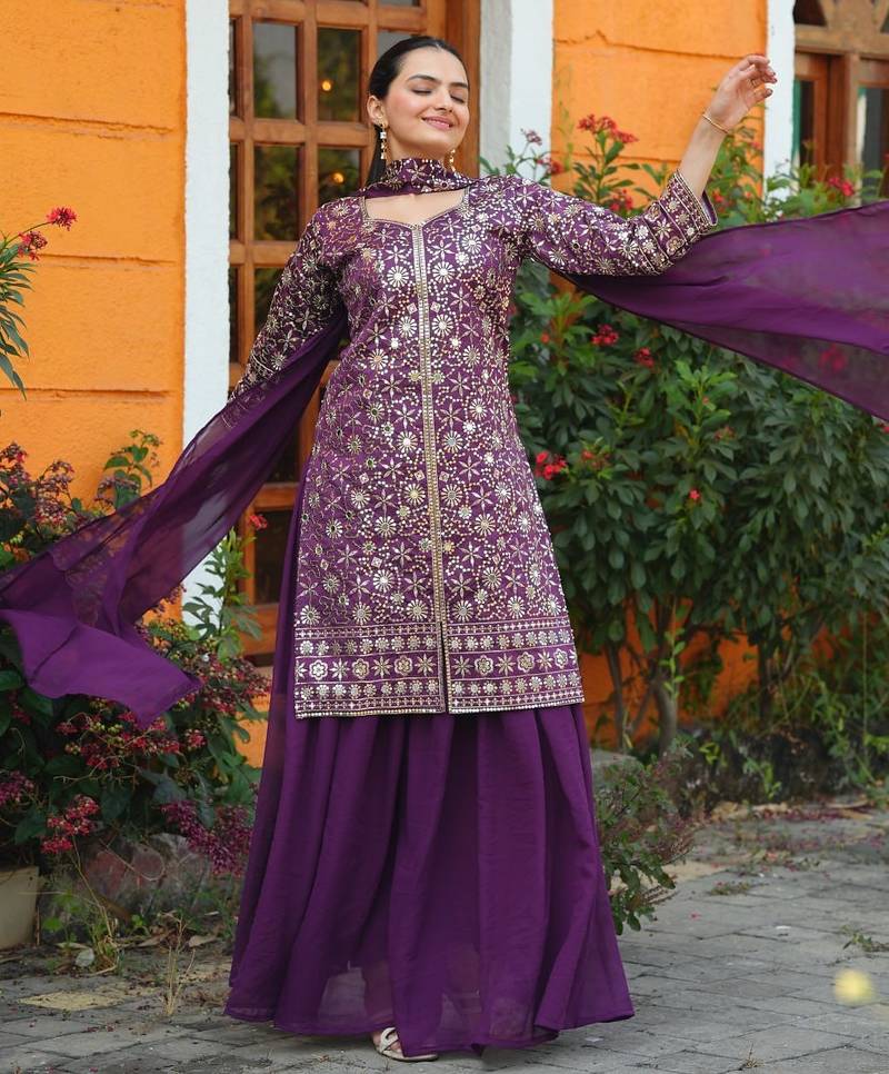 Wine color tapeta silk embroidery work Suit set