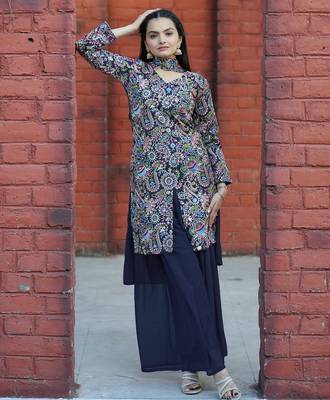 Blue tapeta silk embroidery work Suit set 3