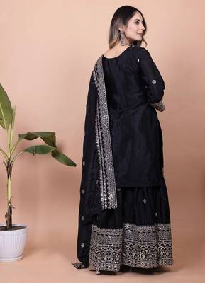 Black chinnon silk embroidery work Suit set 2