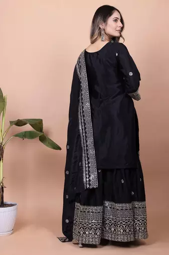 Black chinnon silk embroidery work Suit set