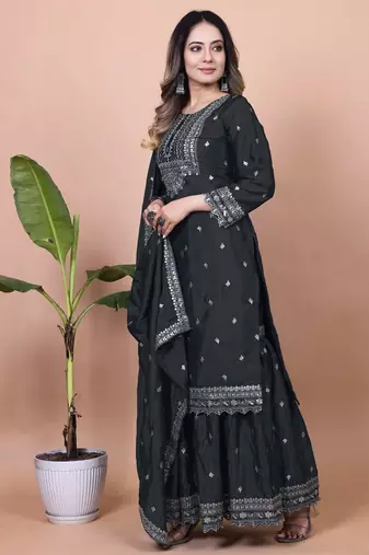 Black chinnon silk embroidery work Suit set