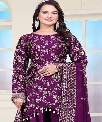 Wine chinnon silk embroidery work Suit set 2
