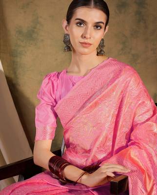 Charming baby pink banarasi silk saree with weaving details 5