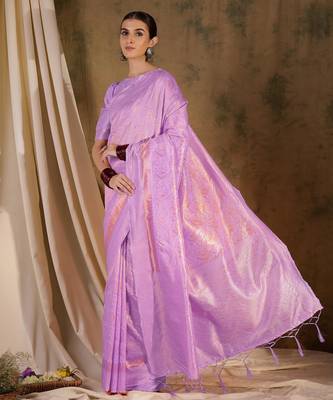 Regal lavender banarasi silk saree with weaving work 3