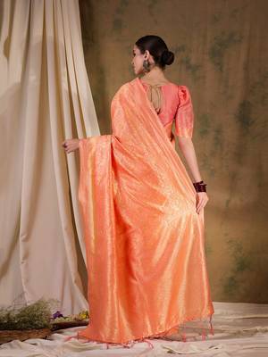 Soft peach banarasi silk saree with elegant weaving 5