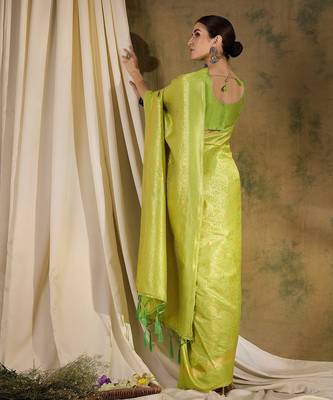 Refreshing pista green banarasi silk saree with weaving work 2