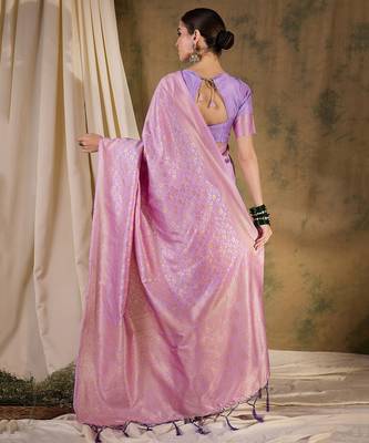 Exquisite lavender banarasi silk saree with weaving work 5