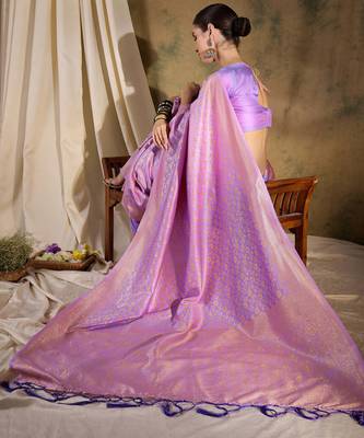 Lovely light violet banarasi silk saree with weaving work 2