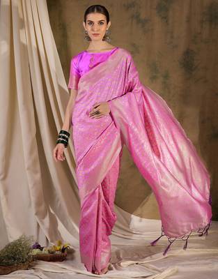 Feminine baby pink banarasi silk saree with weaving work 2