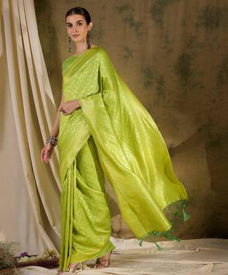 Serene pista green banarasi silk saree with weaving work 3