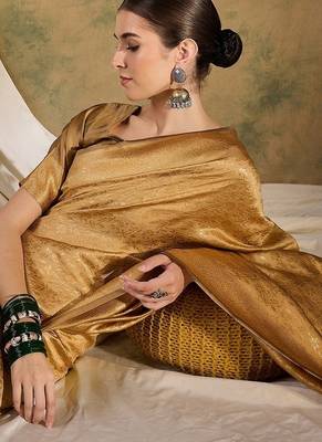 Timeless cream banarasi silk saree with weaving work 1