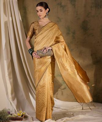 Timeless cream banarasi silk saree with weaving work 5