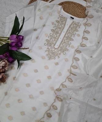 Off white elegance embroidered viscose chanderi kurta set 4