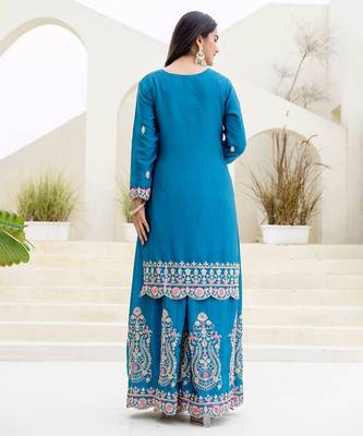 Blue and pink embroidered ethnic set 5