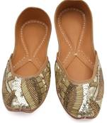 Gold sequin embroidered leather juttis