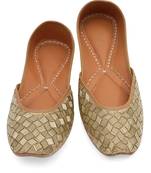 Gold embroidered leather juttis