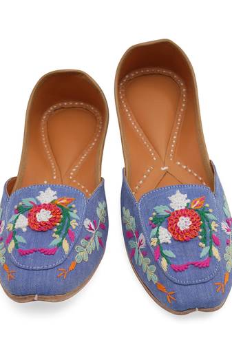 Blue floral embroidered denim juttis