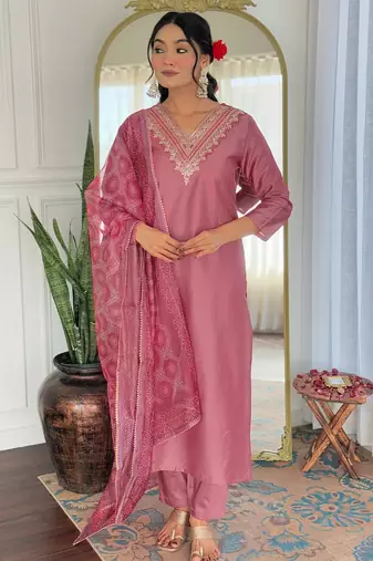onion hue embroidered kurta set     traditional ethnic outfit