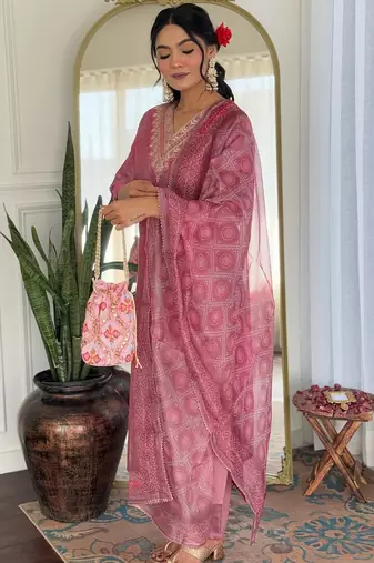 onion hue embroidered kurta set     traditional ethnic outfit