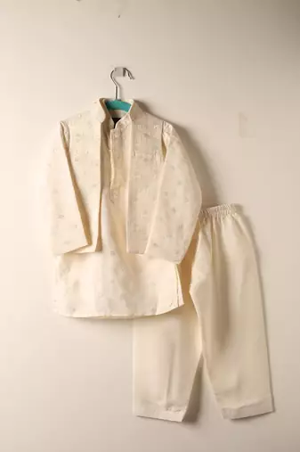 White embroidered kurta bandi set for boys
