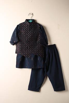Blue embroidered kurta bandi set for boys 2
