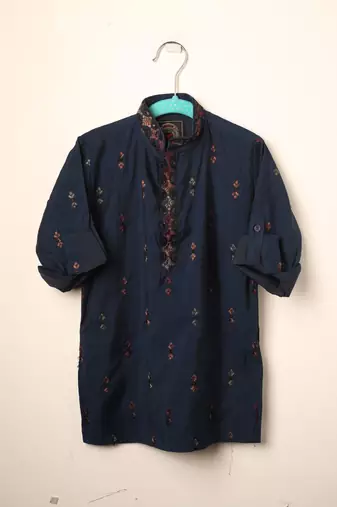 Blue embroidered kurta bandi set for boys