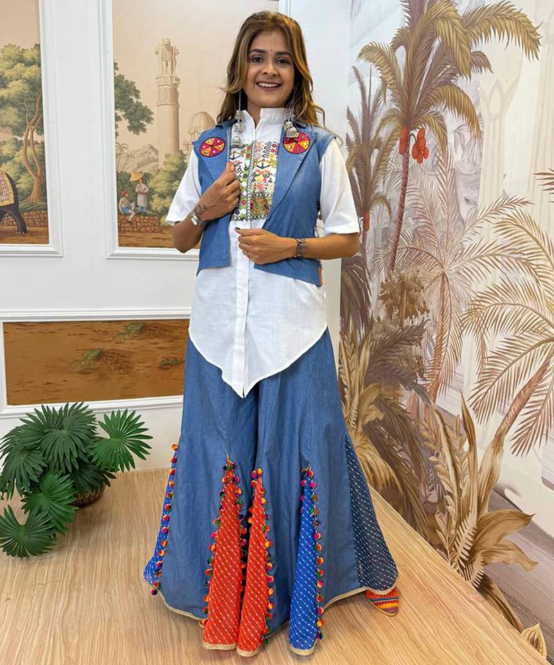 Women's pure cotton embroidered shirt, pure cotton jeans palazzo & koti set     mirror & lace work