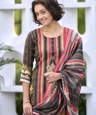 Black Printed Kurta set with Dupatta 4