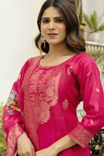 Radiant pink floral kurta set