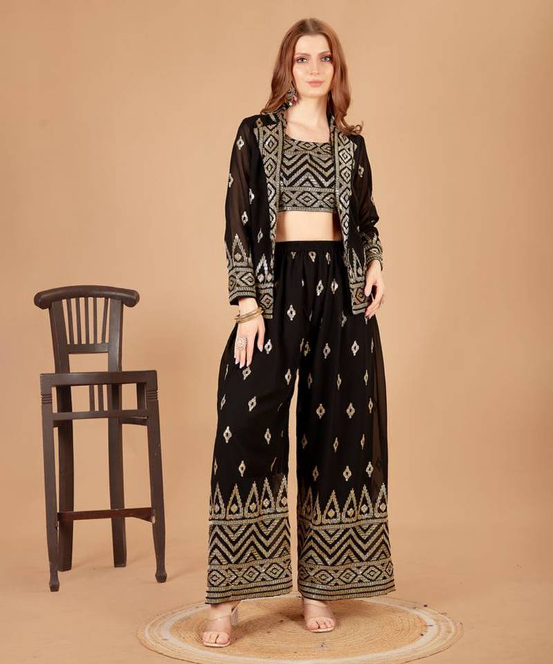 Black embroidered ethnic Set.
