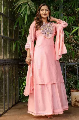 Baby pink kurti with skirt & dupatta 