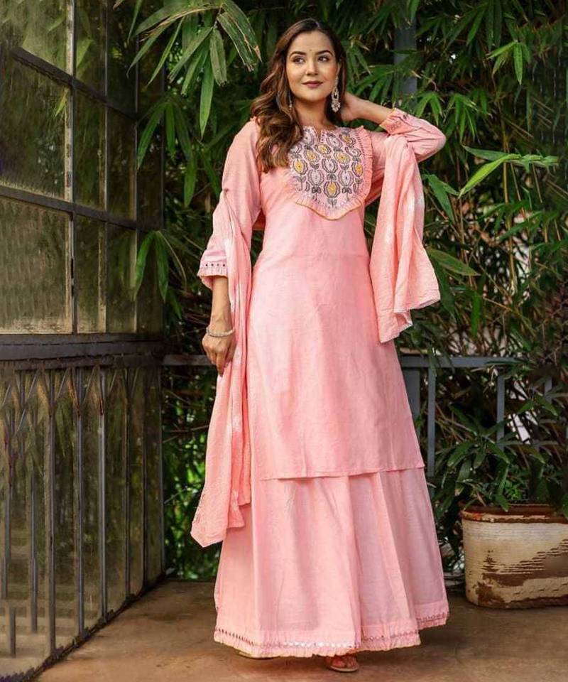 Baby pink kurti with skirt & dupatta 