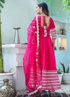  pink anarkali set with organza dupatta 5