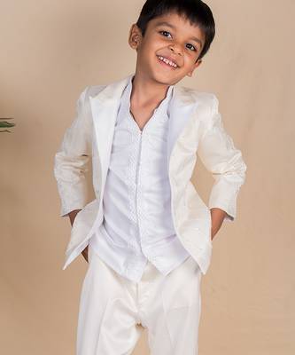 Beige plain satin suit 2